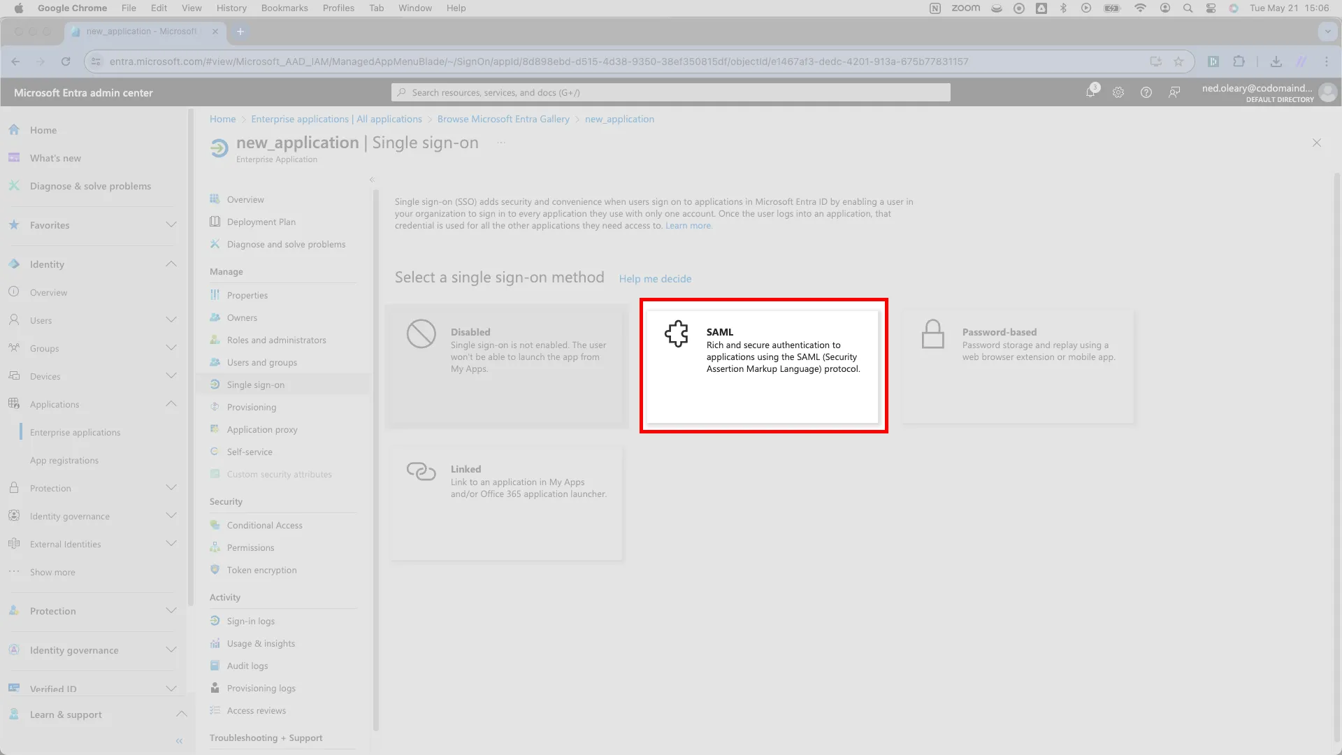 Single sign-on method options with the SAML card highlighted